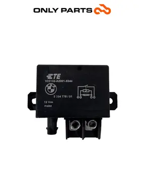Rele di potenza 12V TE V23132-A2001-X044 Bmw C400 X 2020 (OEM 8 354 778 / 01) Bmw C400 X 400cc 2020 Nero usato — foto reale 1